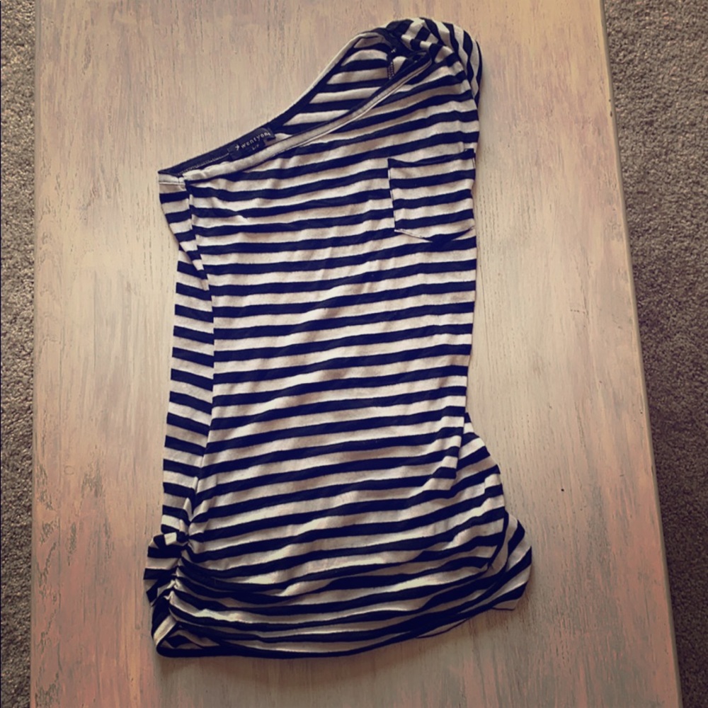 Black/white stripped one sleeve shirt.